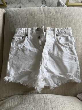 Zara White Distressed High-Rise Denim Shorts